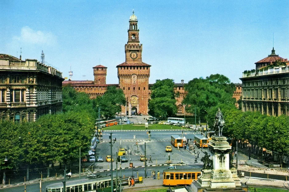 Postkarte: Mailand auf Piazza Castello (1970)