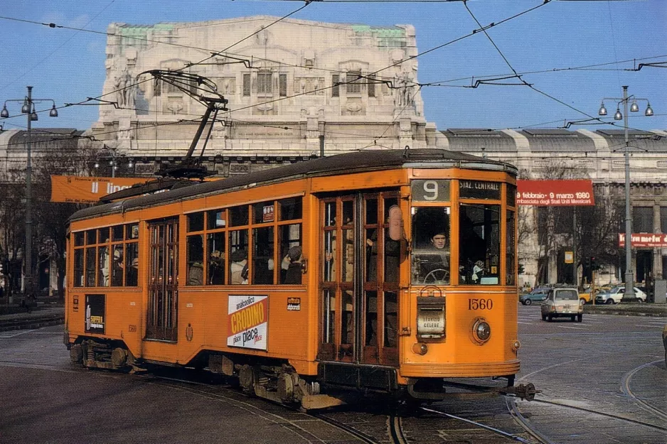 Postkarte: Mailand Straßenbahnlinie 9 mit Triebwagen 1560 nahe bei Stazione Centrale (1980)