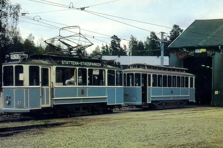 Postkarte: Malmköping Triebwagen 21 vor dem Depot Hall III (1970)
