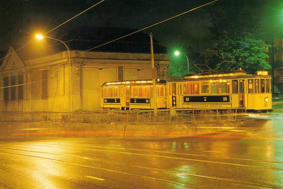 Postkarte: Trondheim Triebwagen 33 vor Voldsminde (1983)