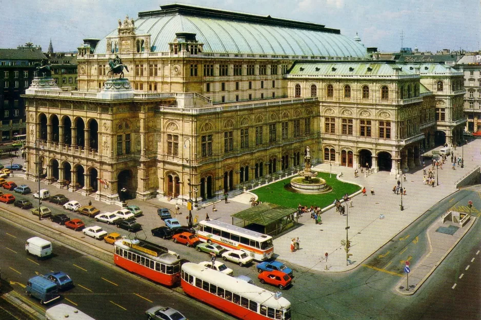 Postkarte: Wien in der Kreuzung Opernring/Kärntner Straße/Kärntner Ring (1961)