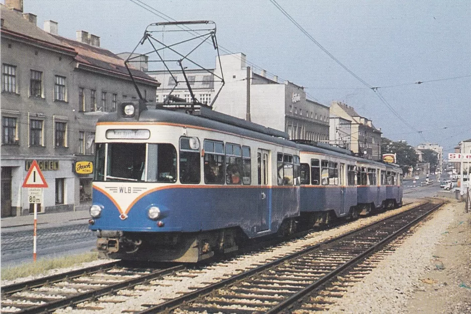 Postkarte: Wien Regionallinie 515 - Badner Bahn mit Triebwagen 13 nahe bei Philadelphiabrücke (1970)
