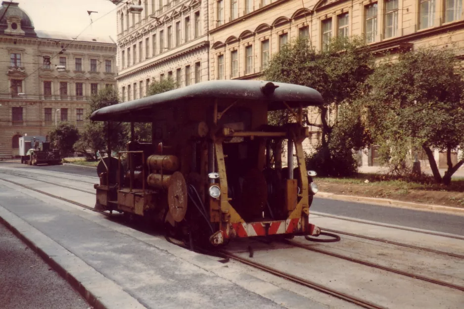 Prag Gleisarbeitsmaschine auf Křižovnická (1983)