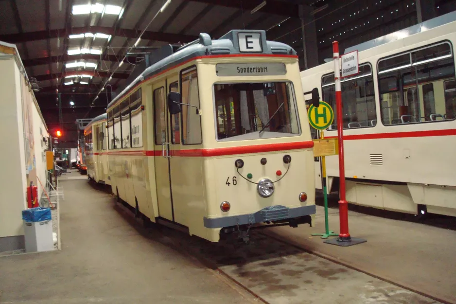 Rostock Triebwagen 46 im Straßenbahnmuseum - depot12 (2015)