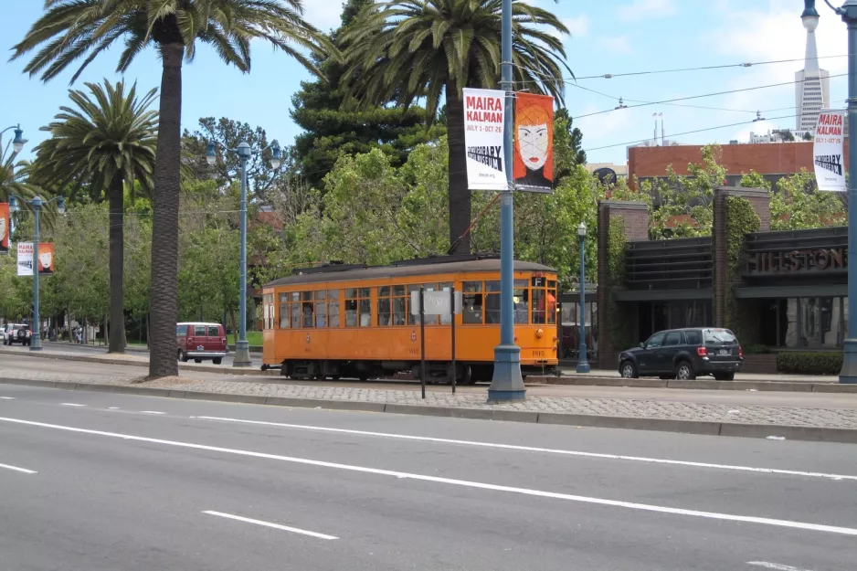 San Francisco F-Market & Wharves mit Triebwagen 1815nah Embarcadero & Bay (2010)