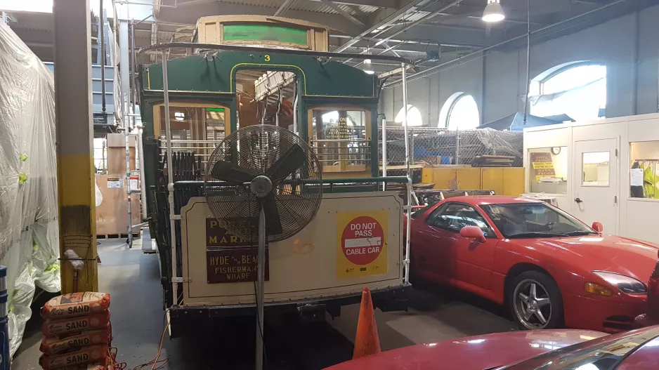 San Francisco Kabelstraßenbahn 3 innen Washington & Mason (2019)