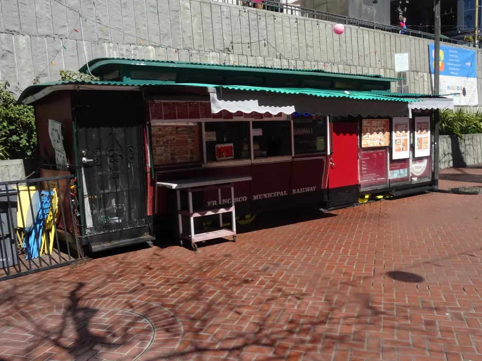 San Francisco Kabelstraßenbahn am Powell Street Station (2023)