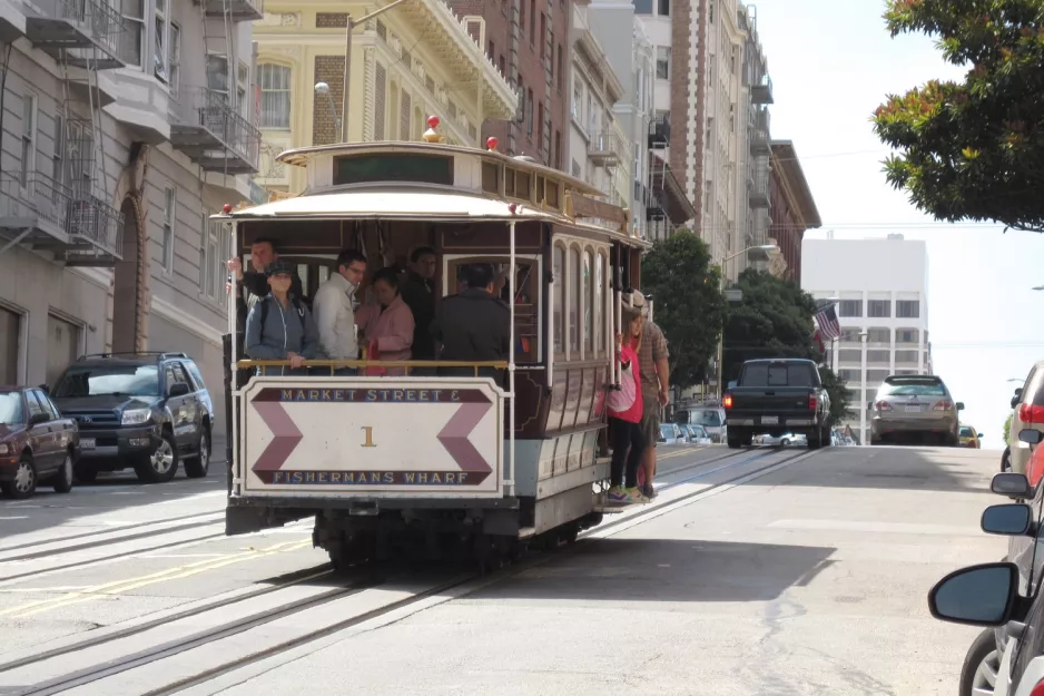 San Francisco Kabelstraßenbahn Powell-Hyde mit Kabelstraßenbahn 1nah Jackson & Leavenworth (2010)