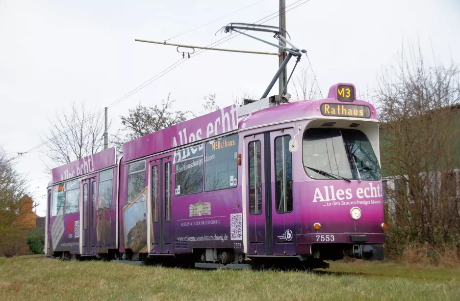 Schönberger Strand Museumslinie mit Gelenkwagen 7553 im Museumsbahnen (2017)