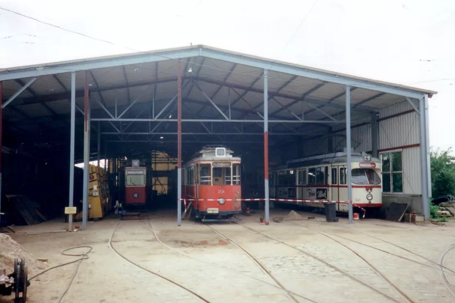 Schönberger Strand Triebwagen 2734 vor Museumsbahnen (1999)