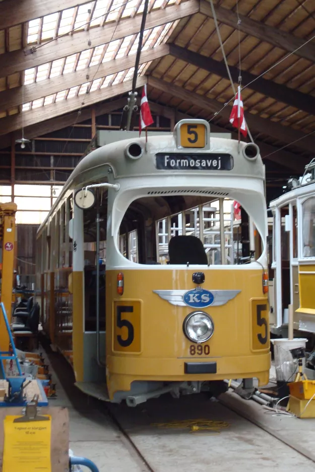 Skjoldenæsholm Gelenkwagen 890 auf Das Straßenbahnmuseum (2015)