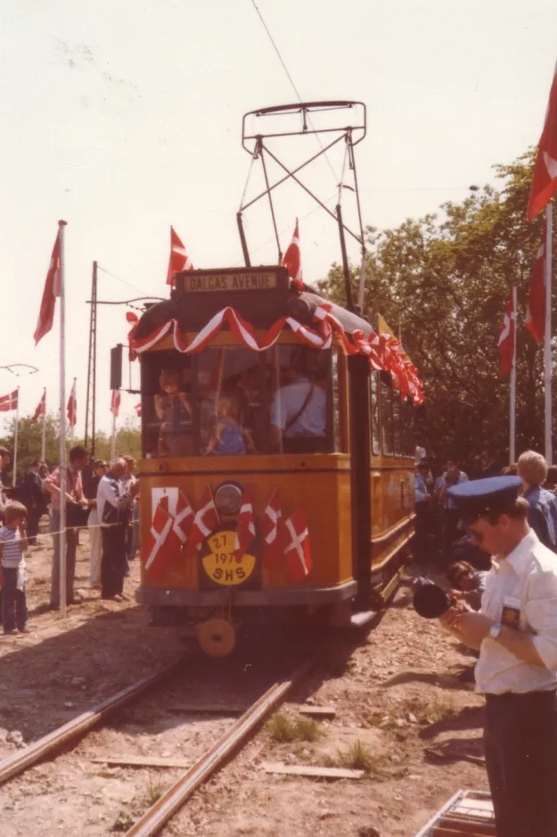 Skjoldenæsholm Meterspur mit Triebwagen 1 vor Das Straßenbahnmuseum (1978)