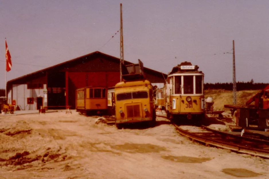 Skjoldenæsholm Schleifwagen 60 vor Das Straßenbahnmuseum (1979)