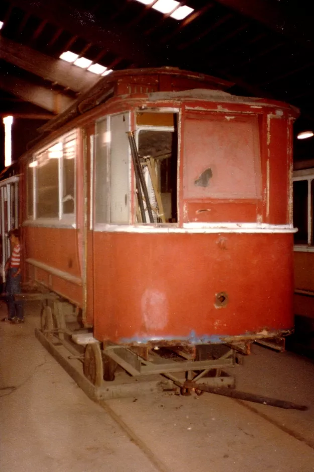 Skjoldenæsholm Triebwagen 12 im Depot Remise 1 (1981)
