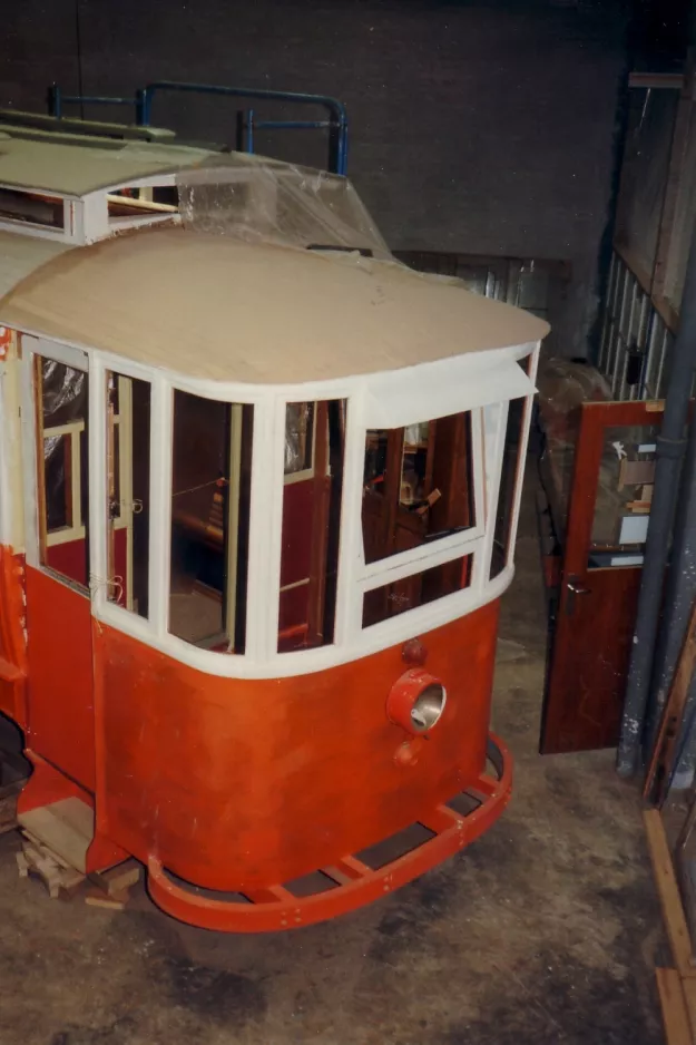 Skjoldenæsholm Triebwagen 12 während der Restaurierung Odense (1990)
