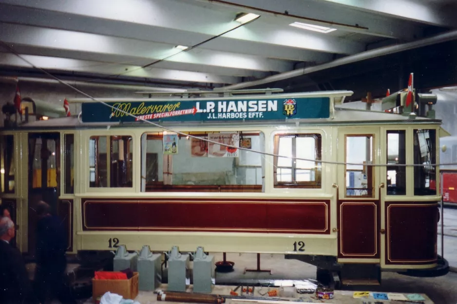 Skjoldenæsholm Triebwagen 12 während der Restaurierung Odense (1992)