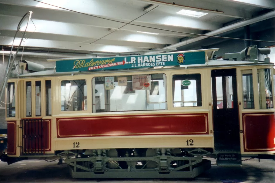 Skjoldenæsholm Triebwagen 12 während der Restaurierung Odense (1997)