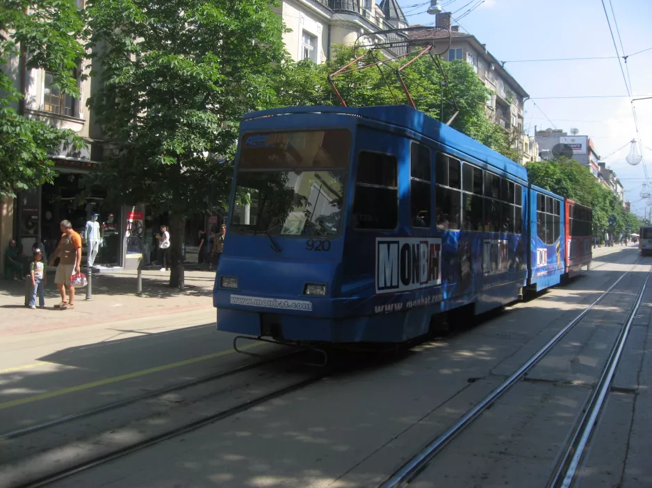 Sofia Straßenbahnlinie 7 mit Gelenkwagen 920 auf Konstantin Velichkov (2008)