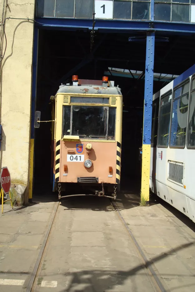 Stettin Arbeitswagen 041 im Depot Golecin Zajezdnia tramwajowa (2015)