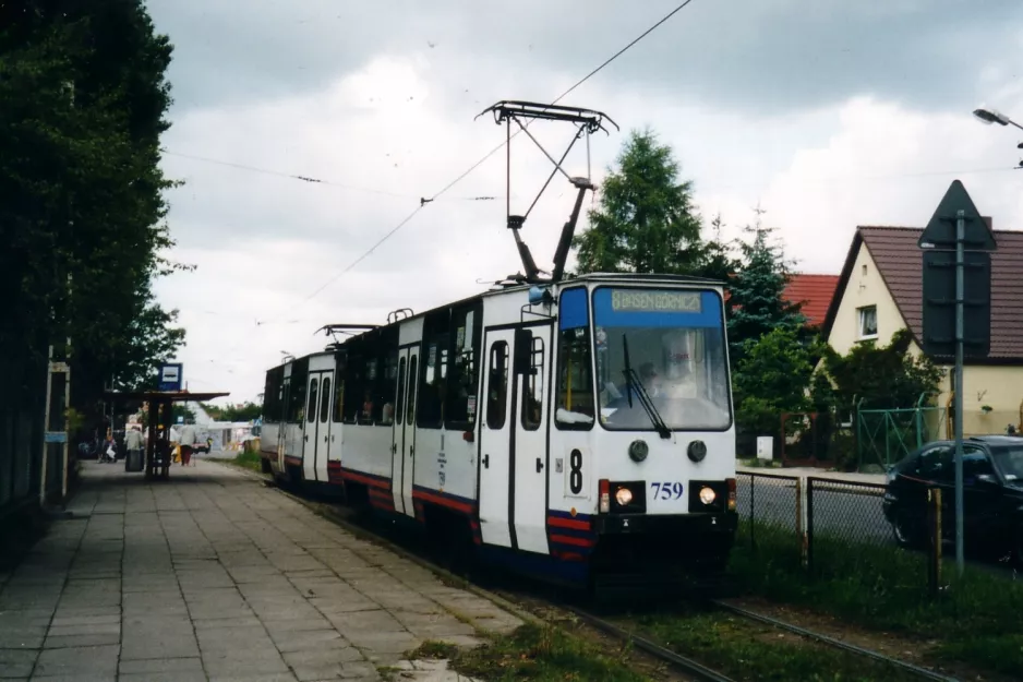 Stettin Straßenbahnlinie 8 mit Triebwagen 759 am Kwiatowa (2004)