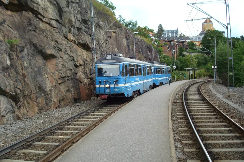 Stockholm Straßenbahnlinie 21 Lidingöbanan mit Beiwagen 610 "Juno" am Torsvik (2012)