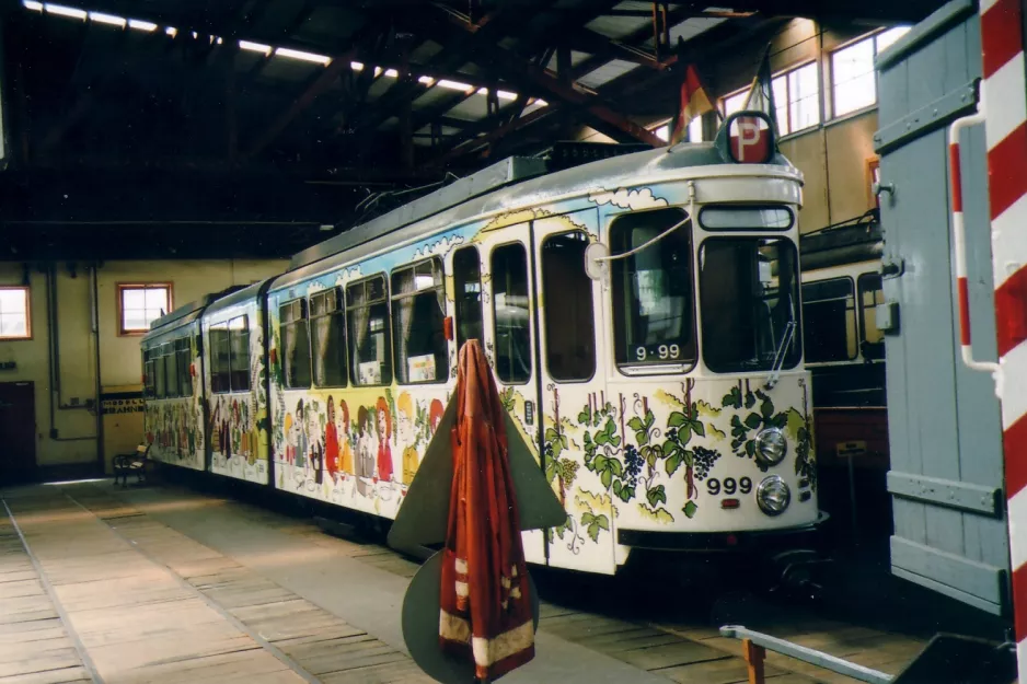 Stuttgart Gelenkwagen 999 auf Strohgäustraße 1 (2007)