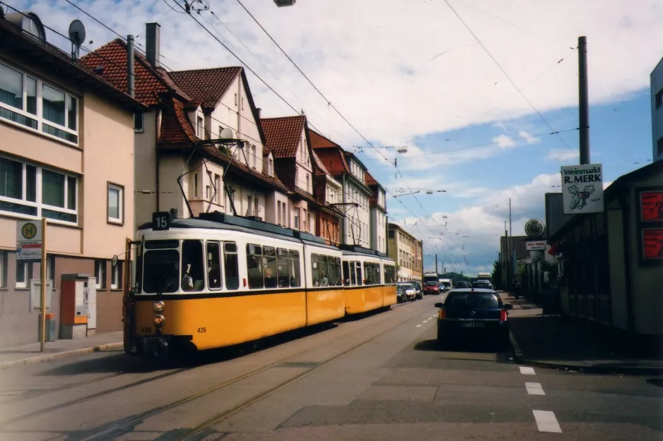 Stuttgart Straßenbahnlinie 15 mit Gelenkwagen 426 am Salzwiesenstr. (2007)