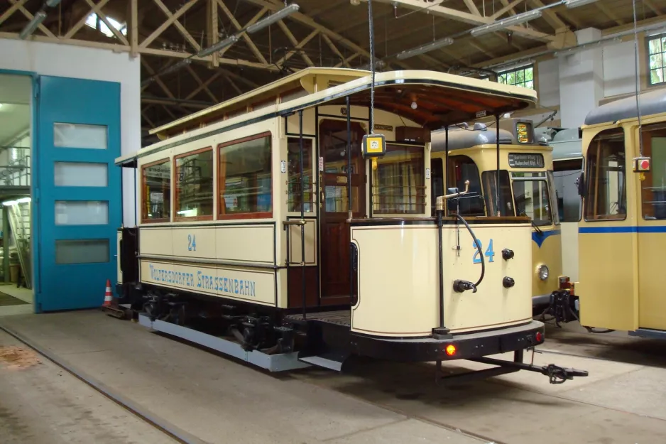 Woltersdorf Museumswagen 24 innen Woltersdorfer Straßenbahn (2008)