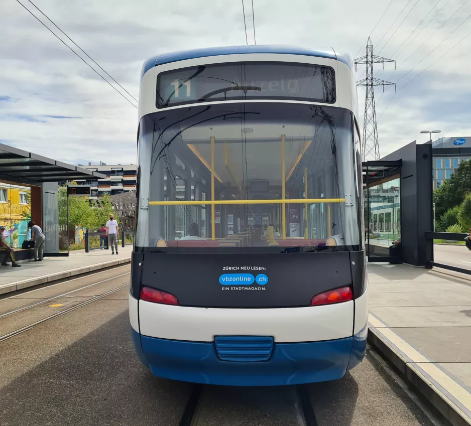 Zürich Straßenbahnlinie 11 , die Rückseite Glattpark (2020)