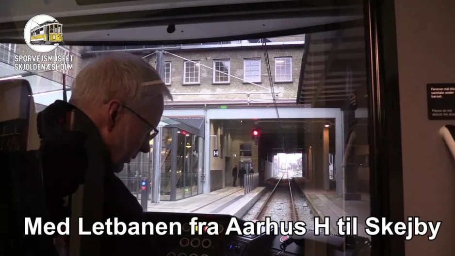 Mit der Stadtbahn von Aarhus H zum Aarhus University Hospital Skejby