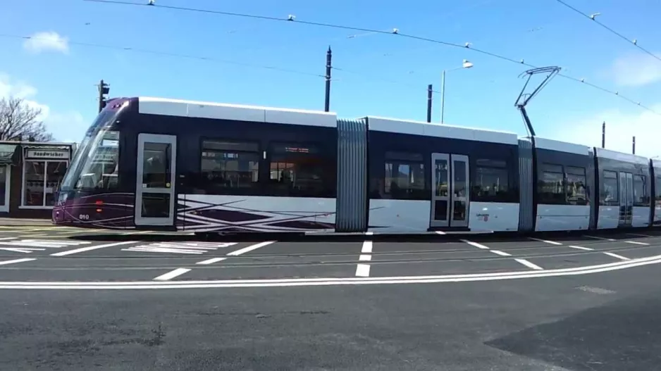the new blackpool tram cars & a look around fleetwood