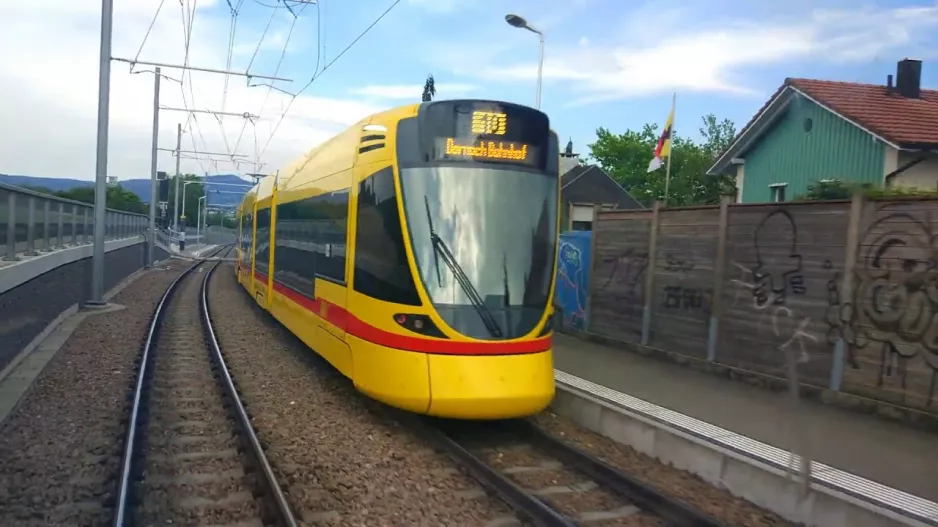 Tolle grenzüberschreitende Straßenbahn in Basel