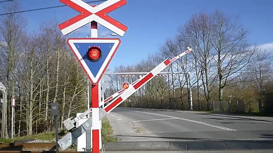 Variobahn-Straßenbahn am Rude Havvej | Die Otterbahn | Stadtbahn Aarhus